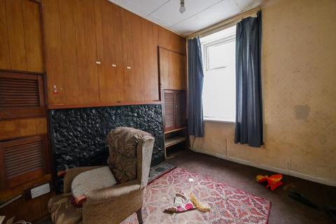 3 bedroom terraced house for sale, Plassey Street, Penarth