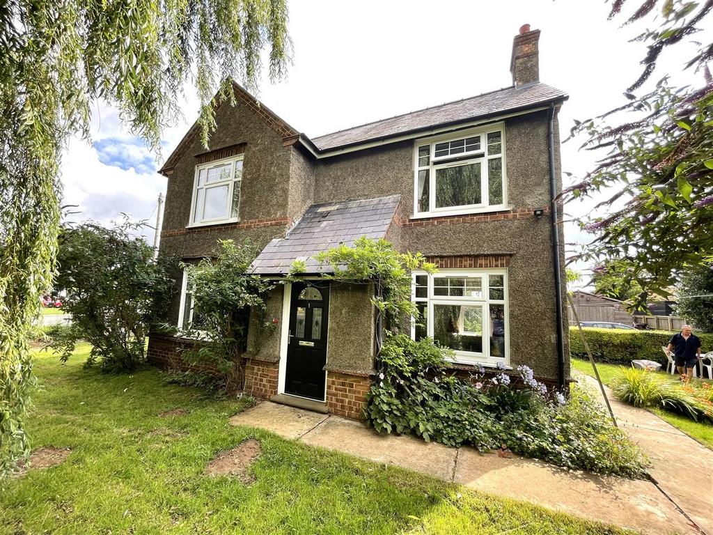 Seas End Road, Moulton Seas End, Spalding 3 bed detached house £279,950