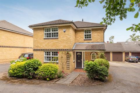 14 Bowyer Walk, Ascot, SL5 8QS