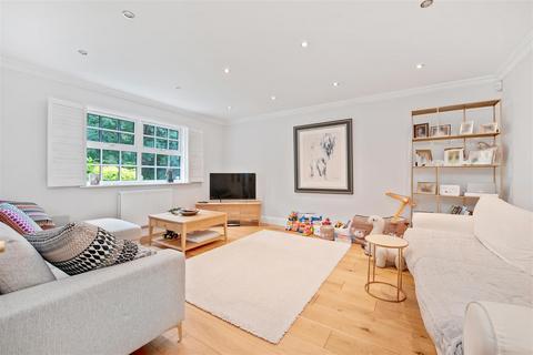 14 Bowyer Walk, Ascot, SL5 8QS