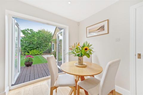 14 Bowyer Walk, Ascot, SL5 8QS