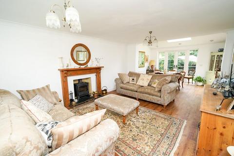 4 bedroom detached house for sale, Taylors Ride, Leighton Buzzard