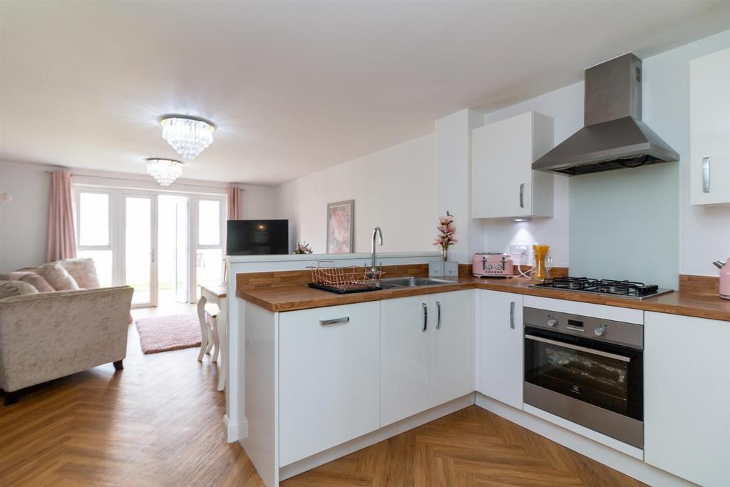 Open Plan Living/Dining Kitchen