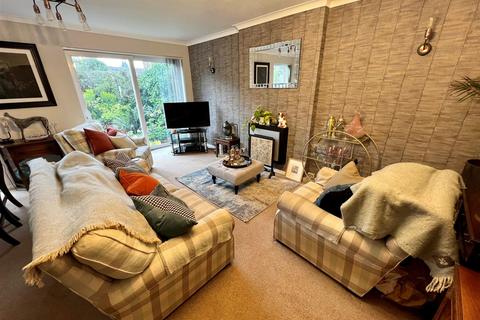 3 bedroom end of terrace house for sale, Badger Close, Cheswick Green, Solihull