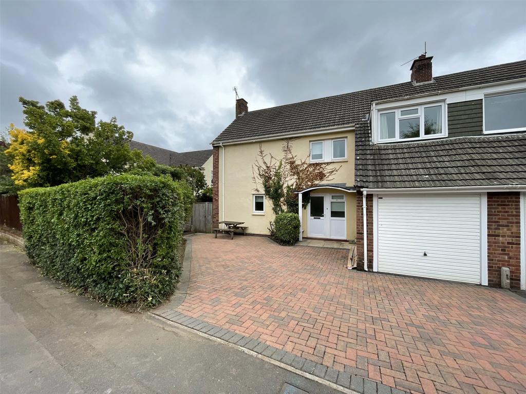 Wilton Close, Taunton, TA1 4 bed semidetached house £1,600 pcm (£369 pw)