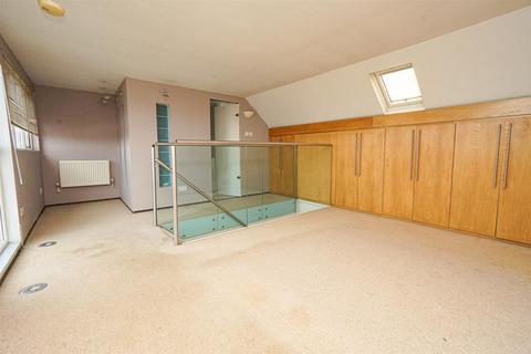 4 bedroom terraced house for sale, Rye Road, Hastings