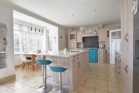 4 bedroom detached house for sale, Terminus Road, Bexhill-On-Sea