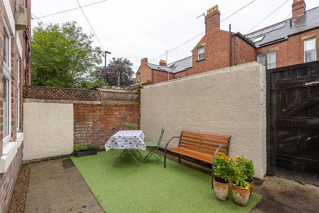 Shared Rear Yard
