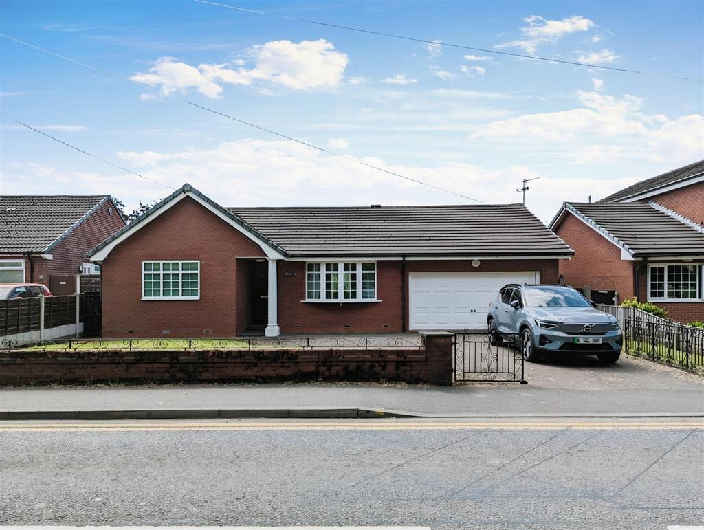 Church Lane, Lowton, Warrington 3 bed detached bungalow for sale £375,000