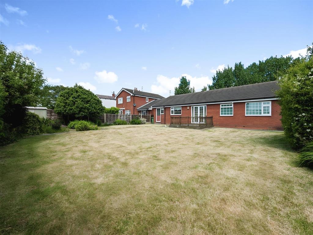 Church Lane, Lowton, Warrington 3 bed detached bungalow for sale £375,000