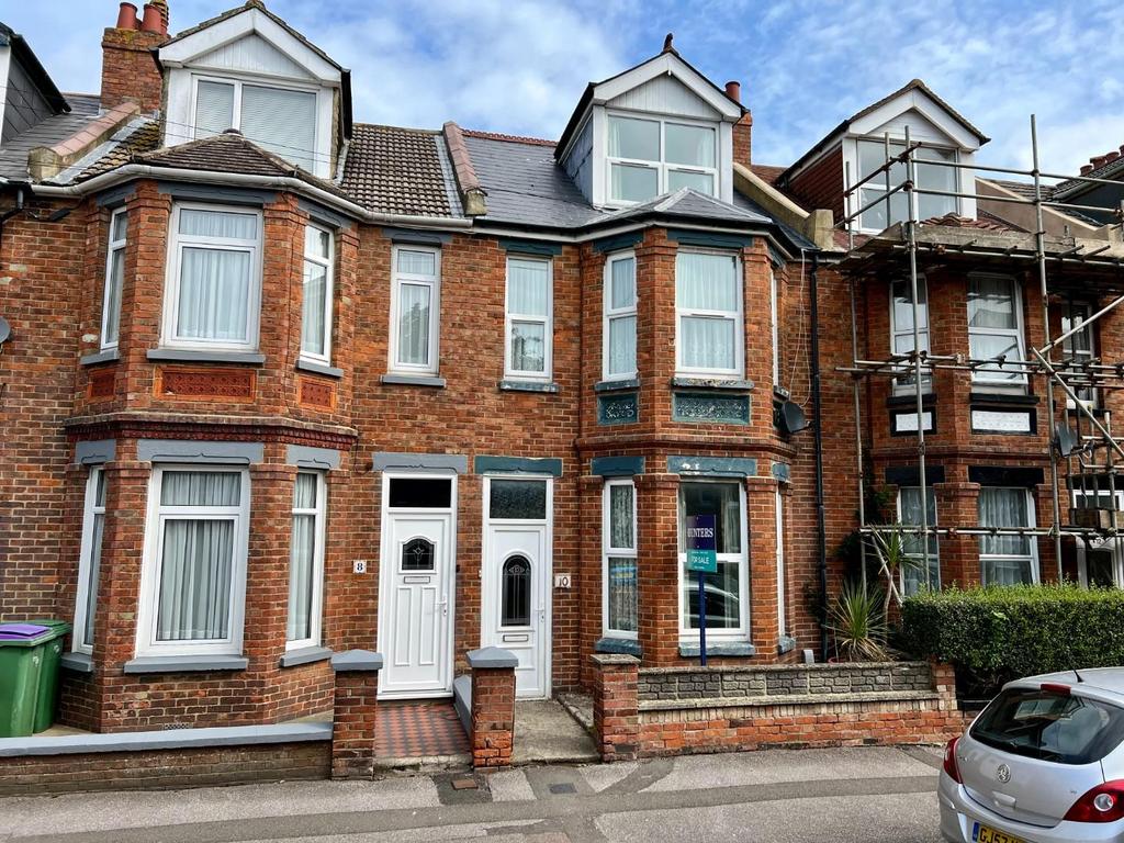Warren Road, Folkestone 3 bed terraced house for sale £250,000