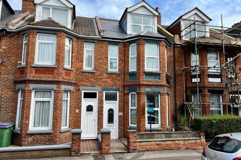10 Warren Road, Folkestone, CT19 6DE
