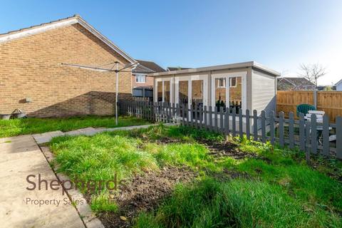 11 Old Grove Close, Cheshunt, Waltham Cross, EN7 6UN
