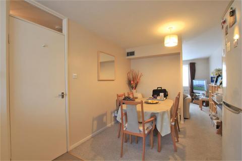 49 Maitland Close, Hounslow, TW4 7DR