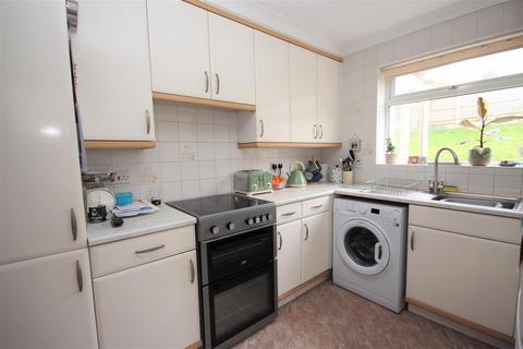 83 Princess Drive, Seaford, BN25 2QT
