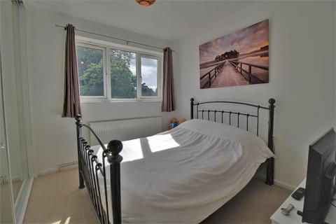 43 Baneberry Road, Gloucester, GL4 6YR