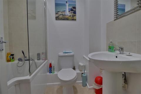43 Baneberry Road, Gloucester, GL4 6YR