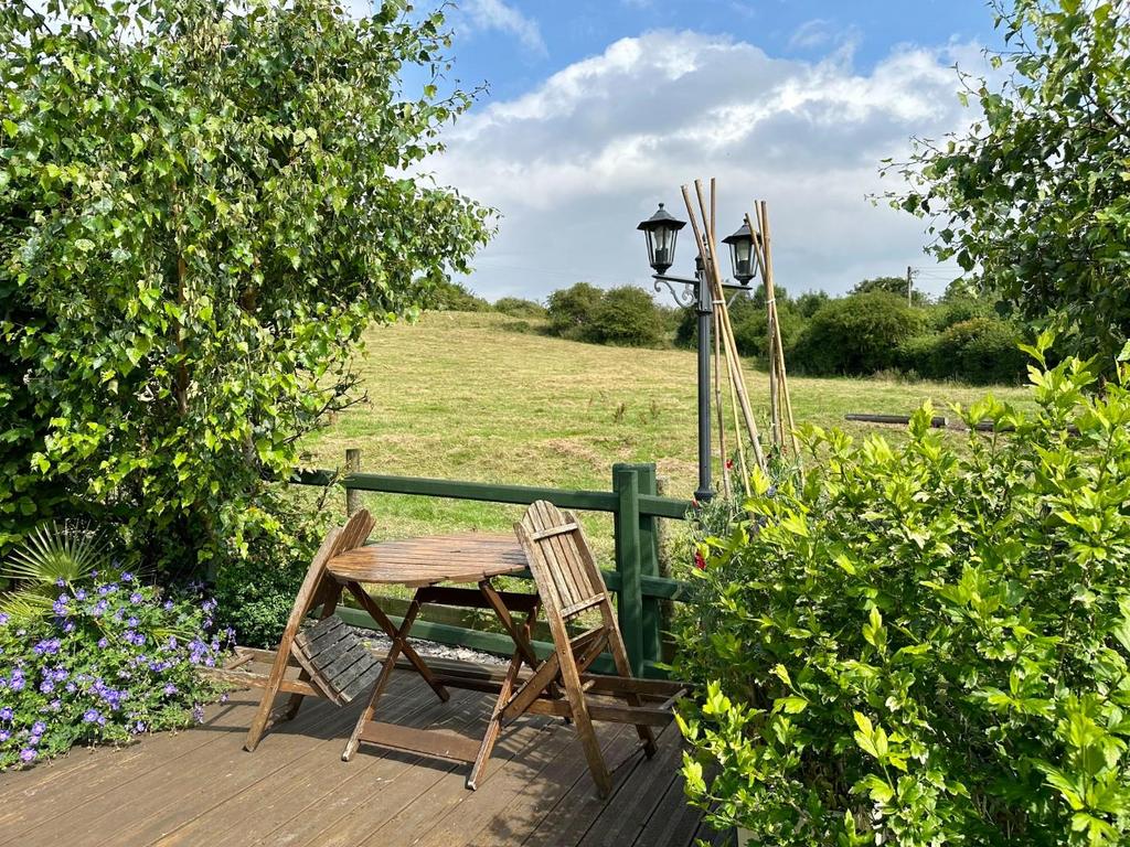 Wold View, Leavening, Malton 2 bed detached bungalow for sale - £225,000