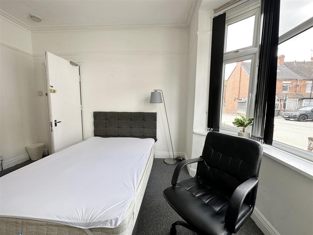 Room 1.JPG