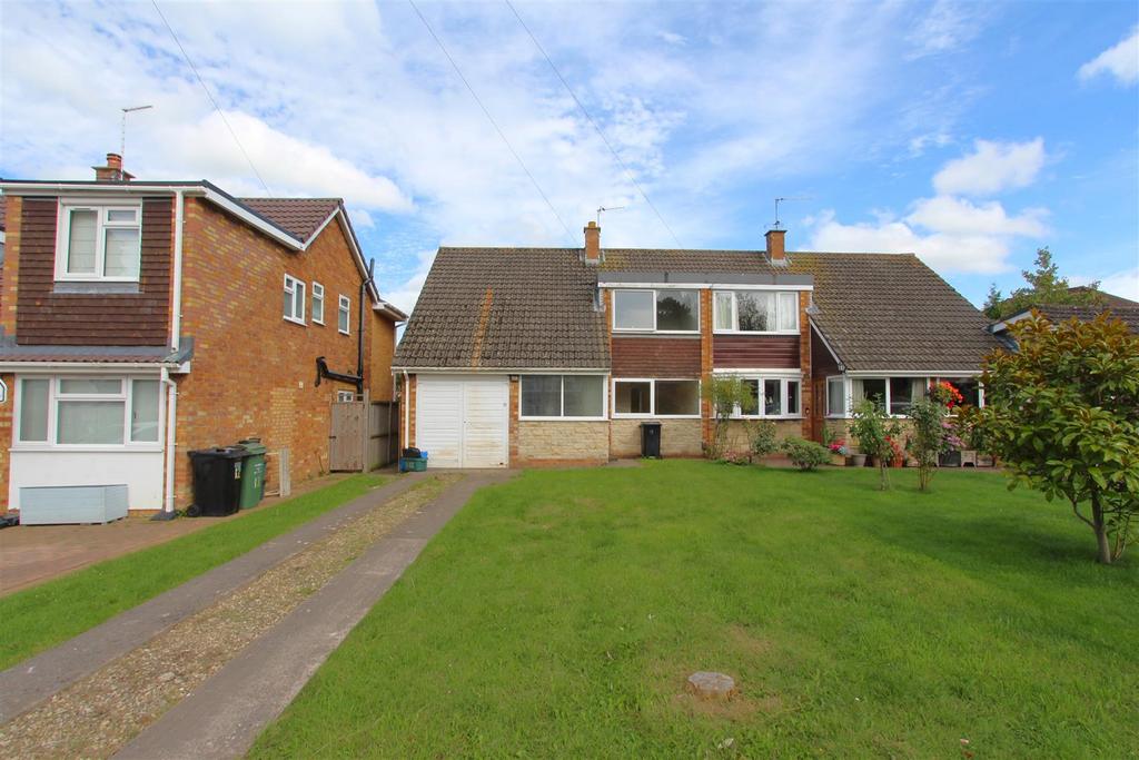 Reynolds Close, Keynsham, Bristol 3 bed semidetached house for sale