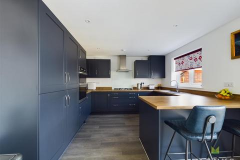 4 bedroom detached house for sale - Dymock Drive, Oteley Gardens, Shrewsbury