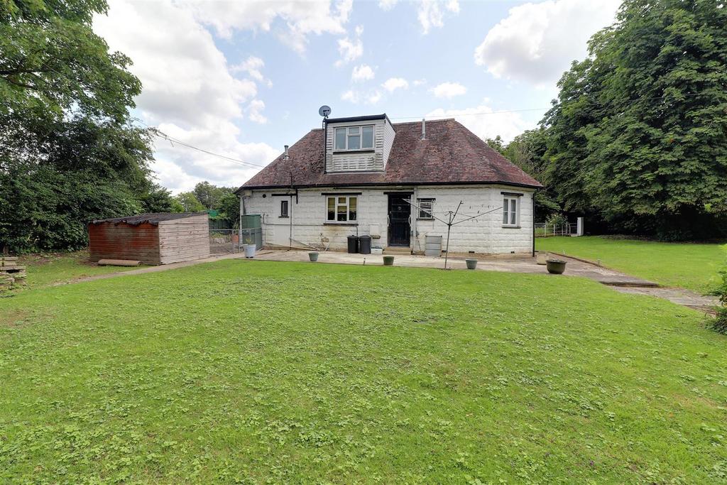 Eastington, Stonehouse 4 bed detached house for sale £475,000