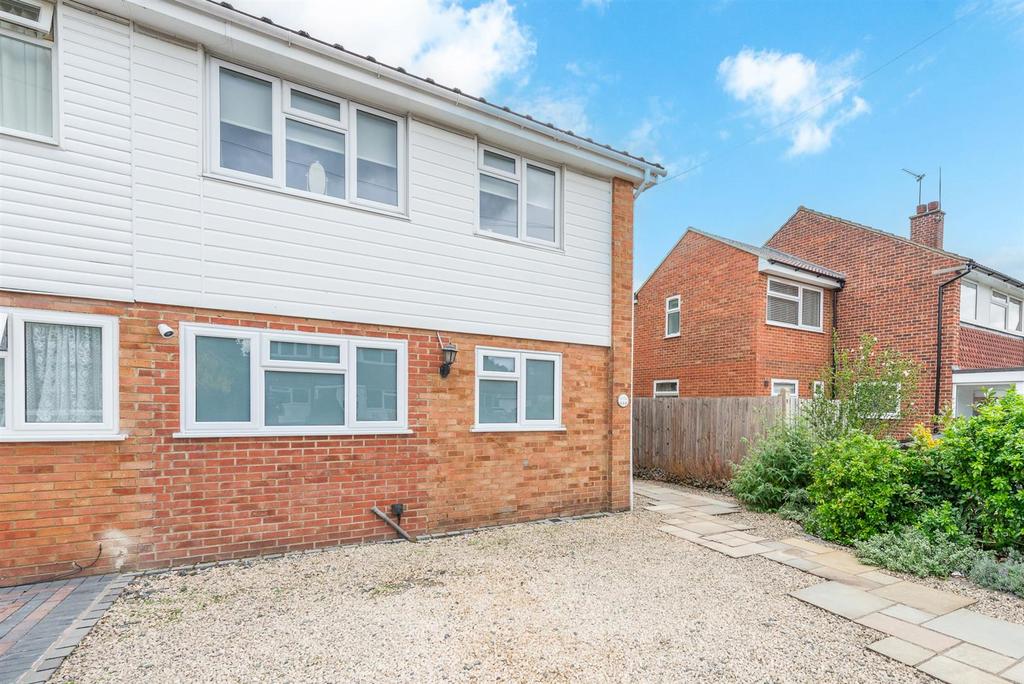 Ridley Road, Shortlands, Bromley, BR2 3 bed semidetached house for