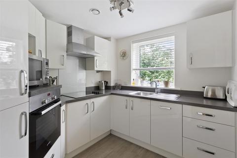 2 bedroom apartment for sale, Austen Place, Lower Turk Street, Alton