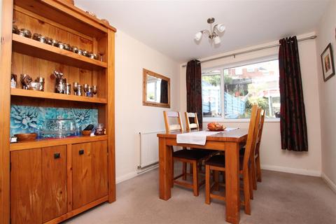47 Barley Farm Road, Exeter, EX4 1NJ