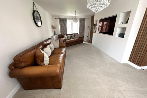 3 Hall Lane, Drakelow, Burton-on-trent, DE15 9PW