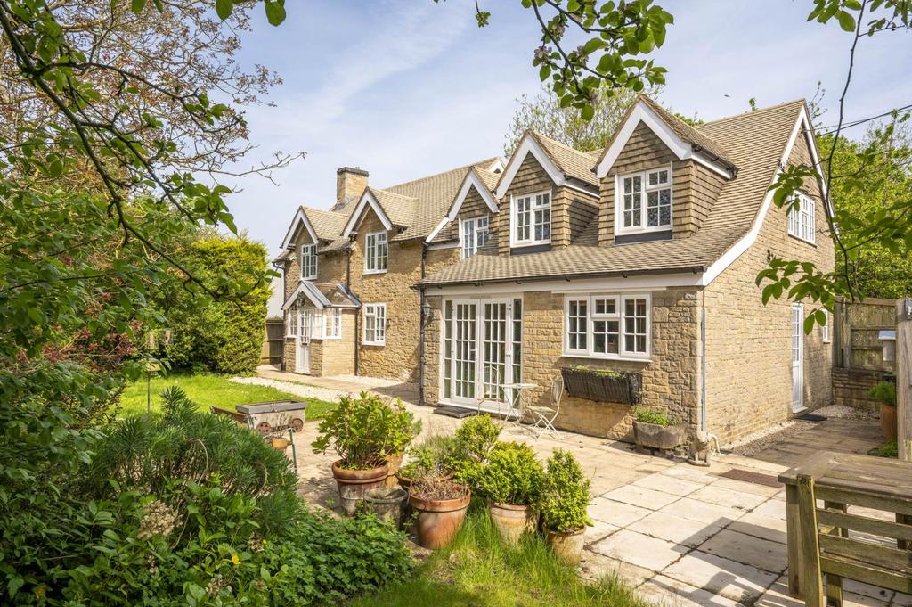 Wards Rd, Chipping Norton 3 bed detached house for sale £750,000