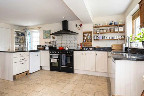 3 bedroom detached house for sale, Wards Rd, Chipping Norton