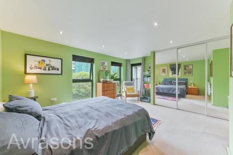 1 bedroom apartment to rent, AKERMAN ROAD, OVAL