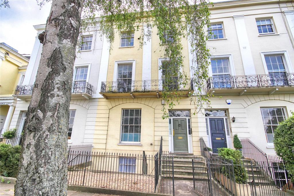 Clarence Square, Pittville, Cheltenham, Gloucestershire, GL50 1 bed apartment for sale £150,000