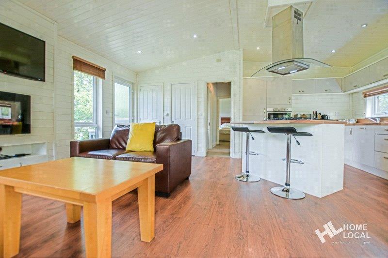 The Warren, Woodham Walter, Maldon, CM9 2 bed bungalow for sale £235,000