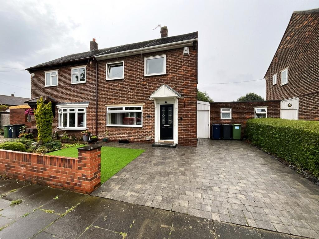 Toner Avenue, Hebburn, Tyne and Wear... 2 bed semidetached house £