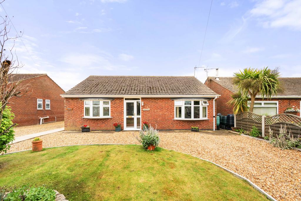 St Michaels Lane, Wainfleet PE24 3 bed detached bungalow for sale £