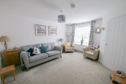 3 bedroom semi-detached house for sale - Baines Way, Framlingham, Suffolk