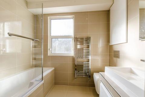 225 Brixton Hill, London, SW2 1NP