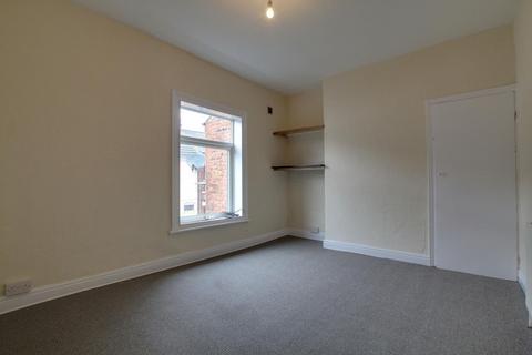 2 bedroom end of terrace house to rent, Rosedale Villas, Rosmead Street, Hull, East Riding of Yorkshire, HU9