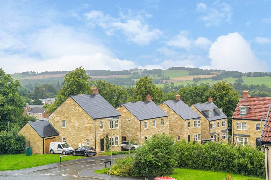 Willoughby Park, Alnwick, Northumberland, NE66 5 bed terraced house for