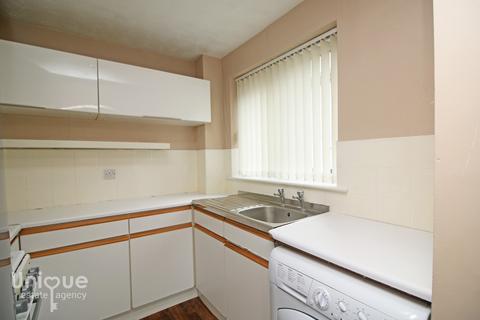 1 bedroom end of terrace house for sale, Snowdon Close,  Blackpool, FY1