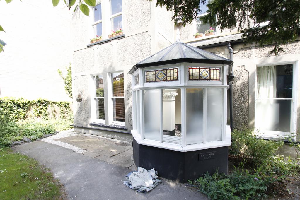 Studio to rent in Carshalton Road