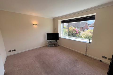 2 bedroom bungalow to rent, Moorhey Crescent Preston PR1 0ST