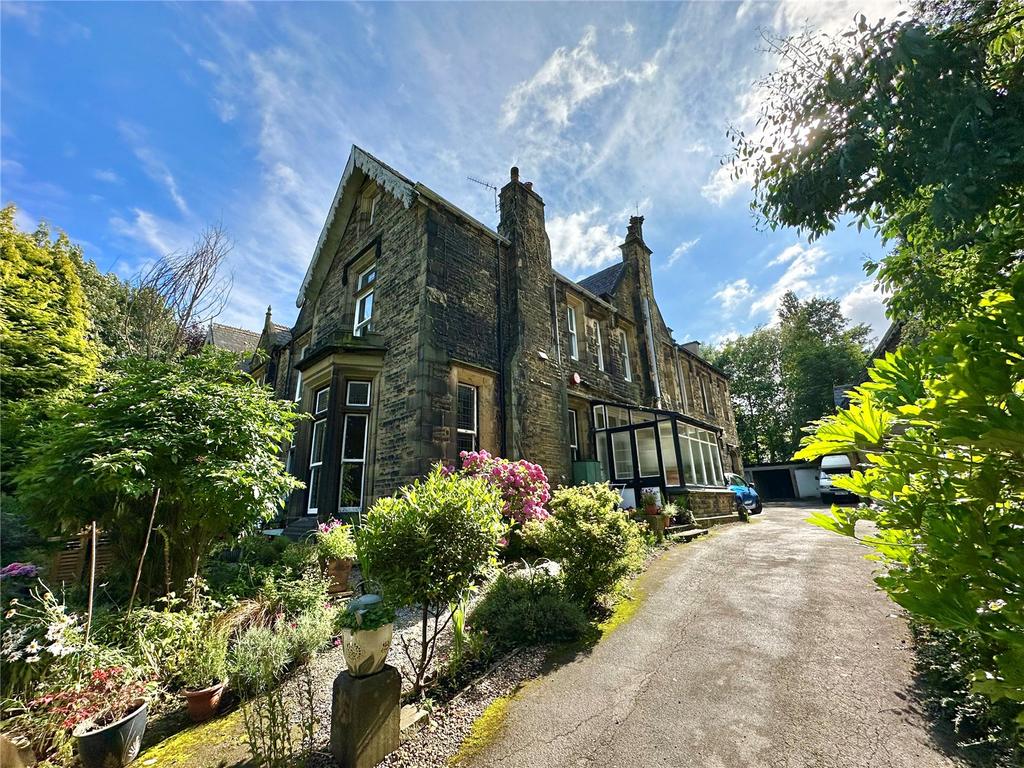 Edgerton Road, Huddersfield, West Yorkshire, UK, HD3 2 bed flat £575