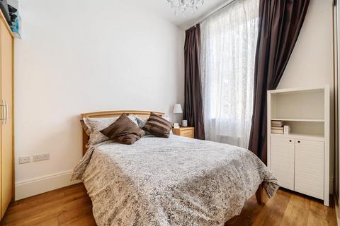 1 bedroom flat for sale, Epsom,  Surrey,  KT19