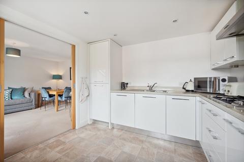 Flat 1/2, 67 Craigend Circus, Glasgow, G13 2TY