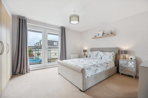 Flat 1/2, 67 Craigend Circus, Glasgow, G13 2TY