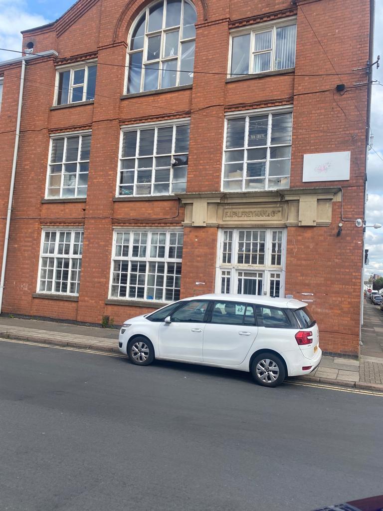 Dorothy Road, Leicester LE5 Industrial unit £1,100 pcm (£254 pw)