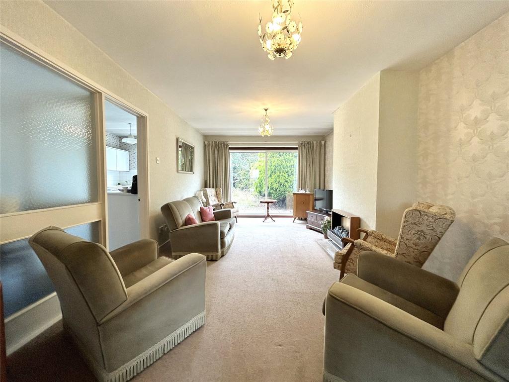 Cadwell Drive, Maidenhead, Berkshire... 3 bed semidetached house £